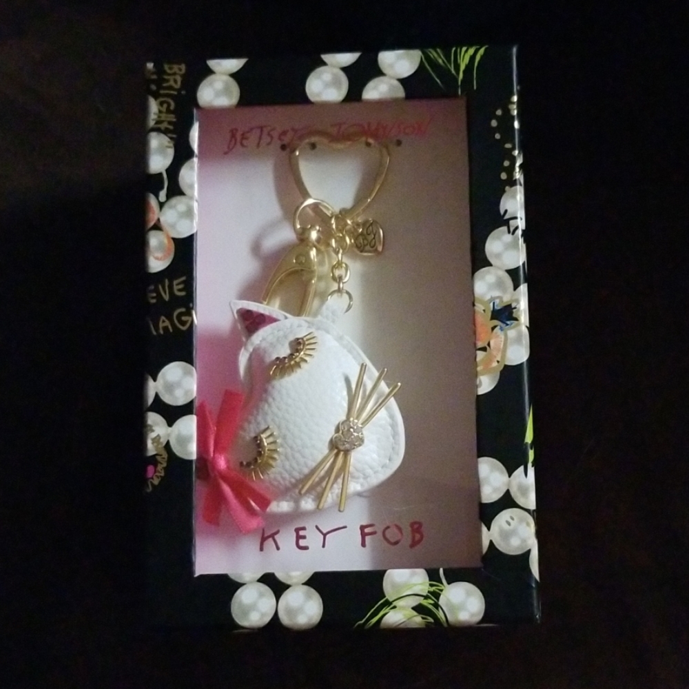 NIB Betsy Johnson